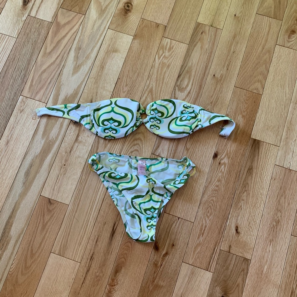 Strapless bikini set
